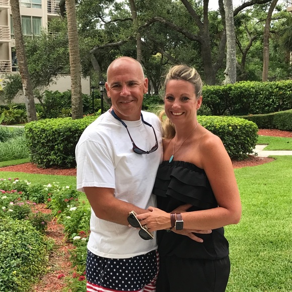 Meet your Posher, Robyn - Picture 1 of 1